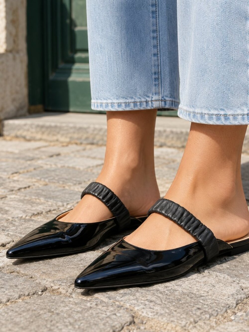 Dear Frances Slide Flats Pointed Toe Black Leather Women's 36/US 6